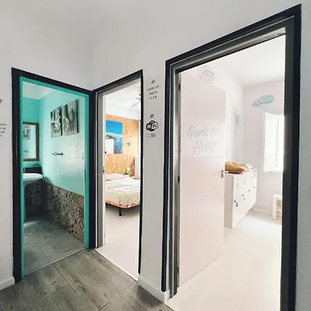 게스트하우스 Tenerife Experience 2*