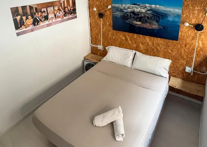 Tenerife Experience ゲストハウス